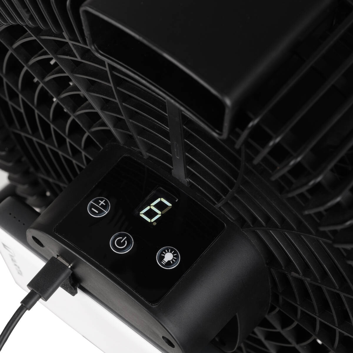 Eurom Ventilator » Airflow LED Cordless « mit Anti-Moskito-LED-Lampe