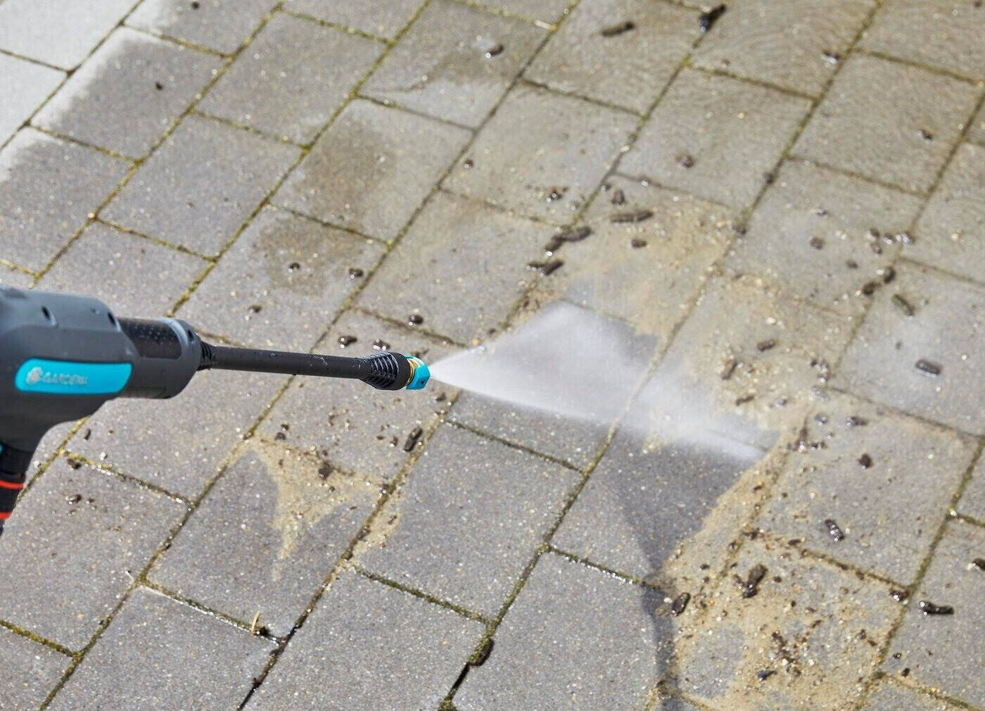 Gardena Akku-Mitteldruckreiniger » AquaClean 24/18V P4A « viel Zubehör