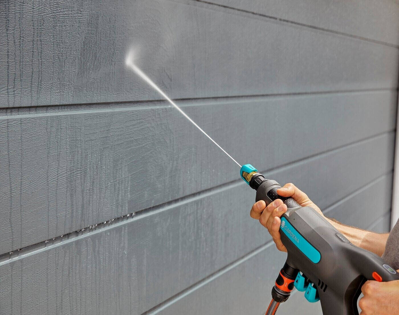 Gardena Akku-Mitteldruckreiniger » AquaClean 24/18V P4A « viel Zubehör