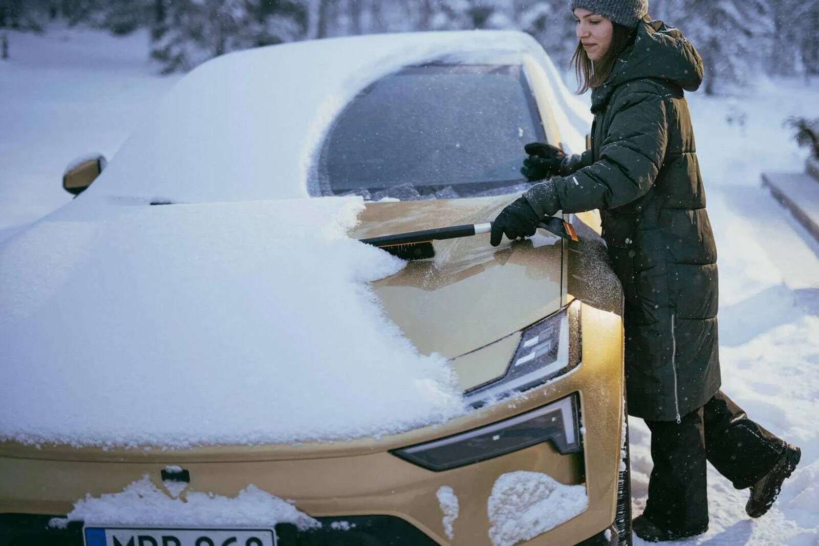 Fiskars Eiskratzer mit Schneebürste » 1078495 « 2-Zonen-Borsten