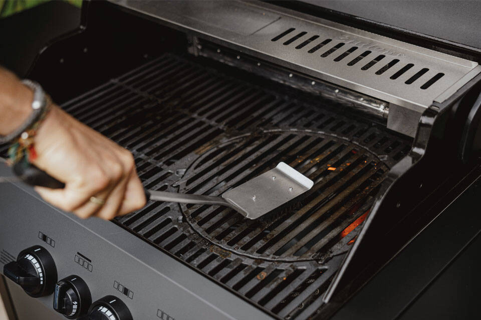 Enders Grillbürste » 8827 « aus Edelstahl, Soft-Touch-Griff