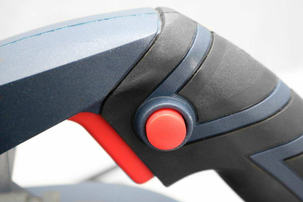 Güde Bandschleifer » BS 76-900 E « 900 Watt inkl. 2 Stk. Schleifbänder