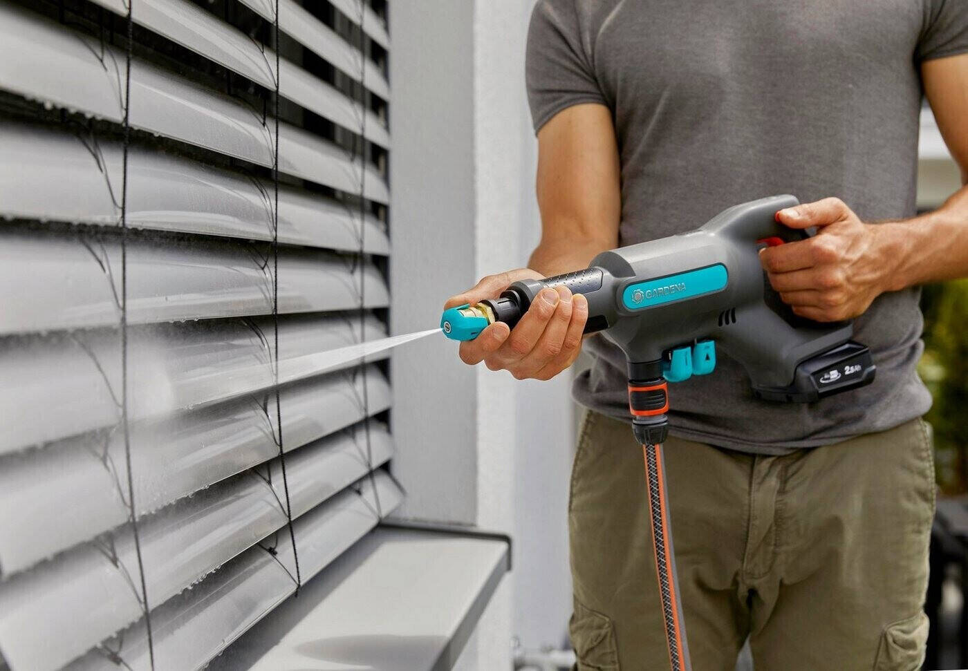 Gardena Akku-Mitteldruckreiniger » AquaClean 24/18V P4A « viel Zubehör