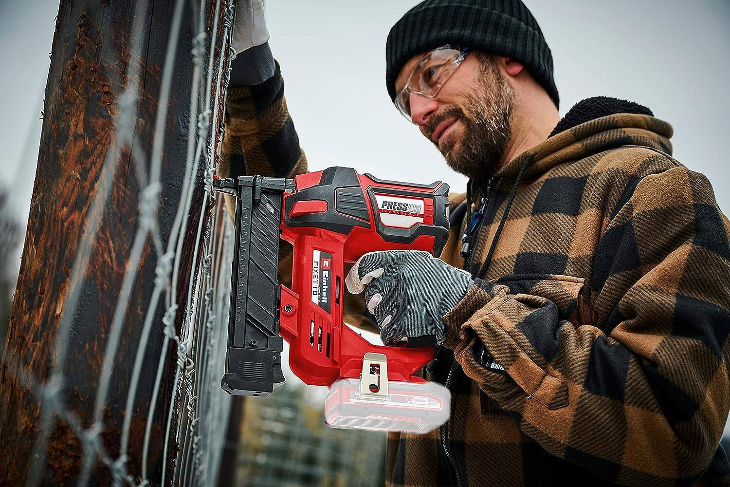 Einhell Akku-Tacker 18 V Professional » FIXETTO 18/38 S « PressAir, LED