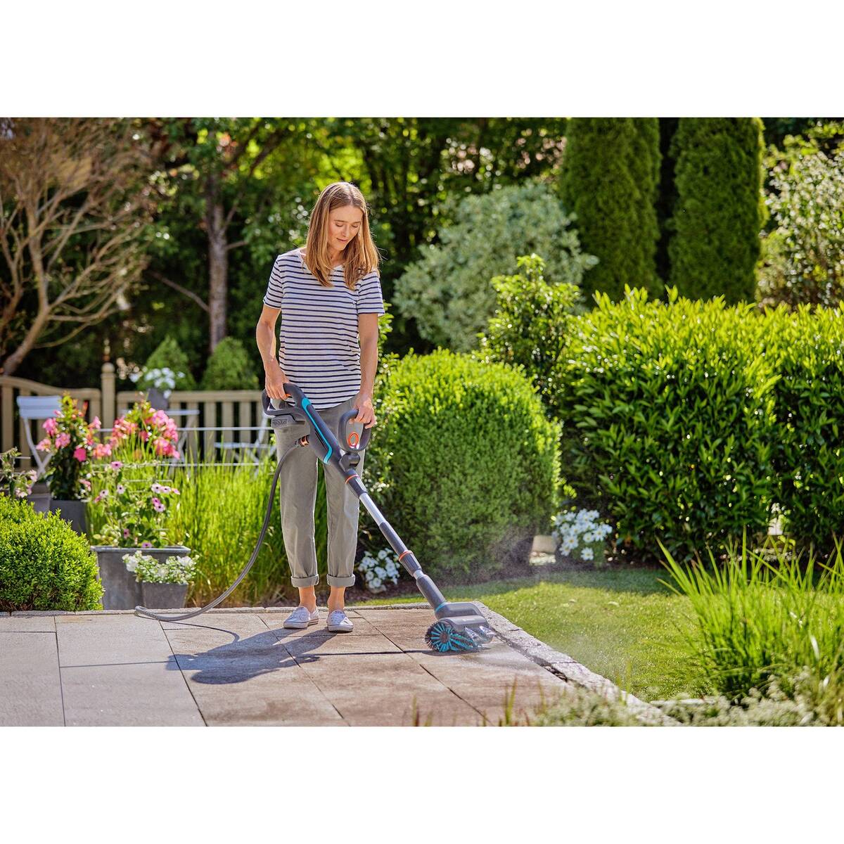 Gardena Akku-Multi-Reiniger » Aqua Brush Universal 04/18V P4A-Solo «